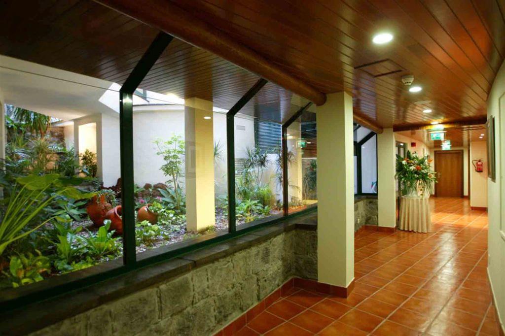 Hotel Camoes Ponta Delgada Extérieur photo